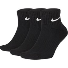 Nike Everyday Cushioned Siyah Çorap 3'lü Set M Beden Dri-FIT Teknolojisi ile Rahatlık Sunar