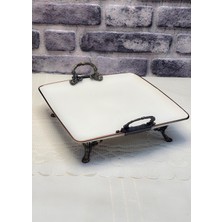 SEÇKİNEV Pisa Duru 26CM Metal Kulplu ve Ayaklı, Detaylı Porselen Servis&sunum Tabağı
