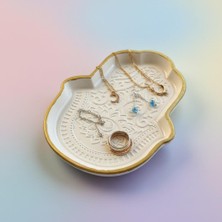Maison Alisa El Yapımı Takı Tabağı – Altın Detaylı Taş Tozu Dekoratif Hamsa El Figürlü Takı Organizer 14CM