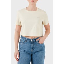Guess Selene % 100 Pamuk Boxy Fit Logolu Yuvarlak Yaka T Shirt V6GI17K2984 Bayan T Shirt V6GI17 K2984 G2N1