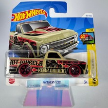 Hot Wheels 67 Chevy C10 1/64 Model Araba