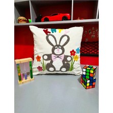 Hd Home Collection Ayıcık Desen Işlemeli, Aplikeli, Keten Punch Kırlent Kılıfı (43*43 Cm)