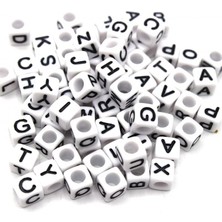 Dora Shopping Benim - H Harfi Delikli Kare Boncuk 5 Adet