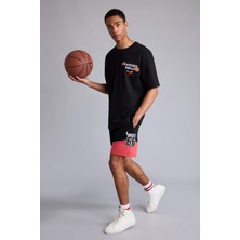 DeFacto NBA Chicago Bulls Standart Fit Düz Paça Şort B9894AX26SP