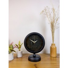 Özgün Adım Siyah Metal Spor Masa Saati 25×20 cm