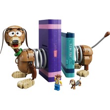 LEGO® ǀ Disney ve Pixar Oyuncak Hikayesi Köpek Slinky Kitap Desteği 43301 - 18+ için Minifigür İçeren Model Yapım Seti (1311P)