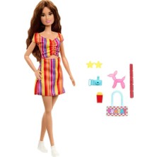Barbie Karnival Bebeği ve Aksesuarları JFL59