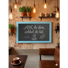 Özbience Şık Ahşap Duvar Yazı Tahtası, Dekoratif ve Kullanışlı Tasarım