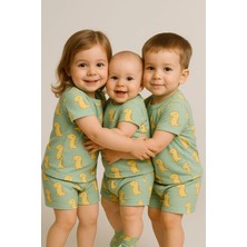 Aden Kids Pamuklu Dinozor Desenli Geniş Yaka Yazlık Pijama Takımı (0-5 Yaş) – Unisex / Kız-Erkek Çocuk Için