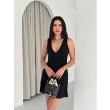 Alyn Wear Derin V Yaka Sırt Dekolteli Mini Elbise Drapeli Şık Kolsuz - Siyah