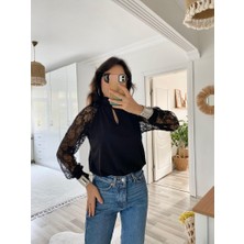 Alyn Wear Kadın Uzun Kollu Göğüs Pencere Detay Yaka Boğazlı Kolları Tüllü Sandy Bluz