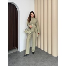 Basic Park Açık Haki Kadın Premium Tencel Dokulu Gold Tokalı Kemerli Modern Kesim Takım
