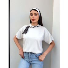 Esra Helvacı Yaka Inci Fularlı Modal Tshirt