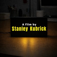 Gişe Arts Masa Lambası - A Film By Kubrick Adaptörlü Dekoratif & Hediyelik Lamba