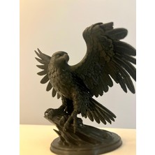 3D Home Kartal Figürü