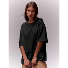 Oversize Kalıp Rahat Şık %100 Pamuk Kadın T-Shirt