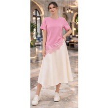Tişörtte Ayrıcalık Saten Şıklığı Pamuk Rahatlığı Dantel ile Zamansız Model Tişört \ T-Shirt