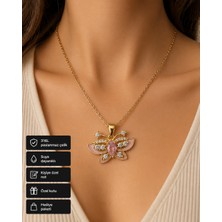 Herşey Nota Butterfly Kadın Kolye Altın Renk Paslanmaz Çelik Pembe Detaylı Hediye