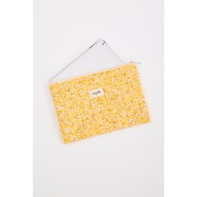 Estrella Paris Nobel Tablet Çantası Kılıfı Papatya Sarı 11 Inç 31 x 21 cm