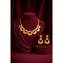 Constanza Exclusive Zarélia Altın Kaplama Circle Kolye ve Küpe 2'li Kadın Takı Seti Luxury Davet ve Düğün