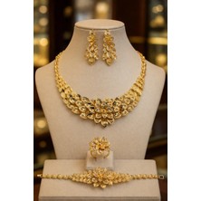 Constanza Exclusive Golden Bloom Altın Kaplama Özel Tasarum 4'lü Takı Seti Düğün ve Hediyelik