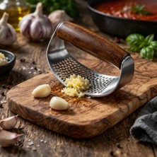 Mis Kitchen Paslanmaz Çelik Sarımsak Ezici Akasya Saplı Pratik Garlic Press Rocker Mutfak Aparatı