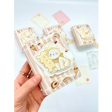 Kağıt Gemi Dükkan Sevimli Ayıcık ve Tatlı Temalı Charmlı Mini Planlayıcı Spiralli Defter/80 Yaprak/mıknatıs Ajanda
