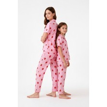 Arn Homewear Çilek Desenli Kısa Kollu Anne Kız Çocuk Kombini Pijama Takımı (Bir Takım Fiyatıdır