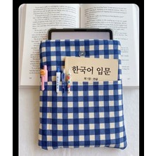 İkizel Butik Su Geçirmez Puf Kitap & Tablet Kılıfı 27x22 cm – Elyaf Dolgulu Koruyucu Kılıf + Fermuarlı Kalemlik Set Ajanda Hediyelik