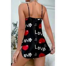 Hayal Kıyafet Şıklığı Hisset Love Desenli Siyah Saten Gecelik