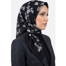 Hadiora Yasemin Ipek Kadın Siyah Beyaz Çiçek Desenli Flamlı Eşarp