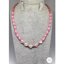 Pembe Tonlarında Heart Yazılı Boncuk Kolye