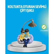 Uravas Store Romantik Çift Figürlü Okuyan Çift Masa Lambası Dekoratif LED Aydınlatma