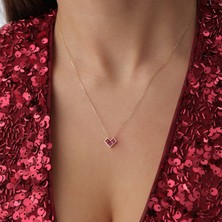 Cherry By Özkonak Kırmızı Taşlı Kalpli Love Altın Kolye