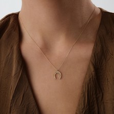 Cherry By Özkonak Luck Sıra Taşlı Nal Figürlü Altın Kolye