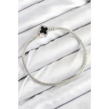Uravas Store Pirinç Charm Zirkon Taşlı Yonca Model Gümüş Renk Kadın Bileklik