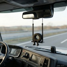 Ulu Pazarlama Salıncaklı Lastik Figürlü Dikiz Aynası Süsü Araç Içi Dekoratif Asma Aksesuar