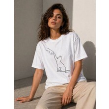 Tarz Yeri Kadın Minimal Kedi Çizim Baskılı Tişört Kısa Kol Yazlık T-Shirt - Beyaz