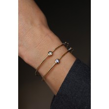 Yenigün Kuyumculuk 14 Ayar Altın Ortası Yuvarlak Siyah Mineli Yıldızlı Ince Kelepçe KLP16660