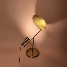 Ottolamp Antik Pirinç Dekoratif Masa Aydınlatma Lambası – Zamansız Tasarım (220V)