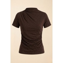 AKD Atelier Kadın T-Shirt Kısa Kollu Taşlı Drapeli Sandy Kumaş Kısa Şık Bluz