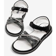 Tonny Black Çocuk Unisex Siyah Çoçuk Çarpraz Bağlı Sandalet