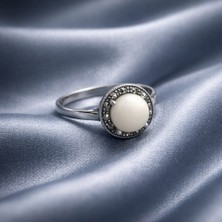Jane Silver 925 Ayar Gümüş Yuvarlak Sedef Markazit Yüzük