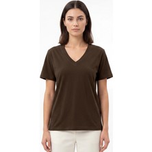 goffra Kadın Vision V Yaka Premium Kalite Yoğun Dokulu Pamuklu T-Shirt Kahverengi W102-R0220-07