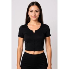 Lux Store Kadın Siyah Çift Fermuarlı Yarım Kol Crop Top Bluz – Şık, Rahat ve Kolay Kombinlenebilir