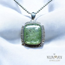 KURTAY JEWELLERY Green Kyanite Taşlı Gümüş Kolye Ucu