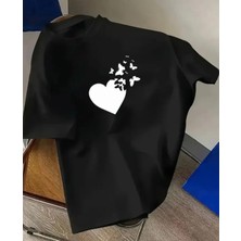 Nigrum Pardus Nıgrum Pardus Özel Seri Kalpteki Kelebekler Baskılı %100 Pamuk Oversize Kız Çocuk T-Shirt
