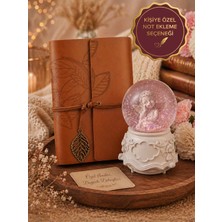 Rüya Kıyısı Vintage Yaprak Detaylı Defter & Beyaz Melek Işıklı Müzikli Kar Küresi – Sevgiliye Arkadaşa Hediye