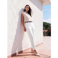 LC Waikiki Lcwaıkıkı Classic Beyaz Kemerli Havuç Kesim Kadın Gabardin Pantolon