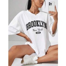 Ulak Hand Mader Ulak Handmader Kadın Brooklyn New York Baskılı Oversize Tshirt